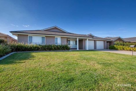 16 Warambee St, Glenfield Park, NSW 2650