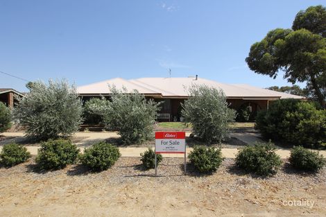 Property photo of 4 Cowan Way Merredin WA 6415