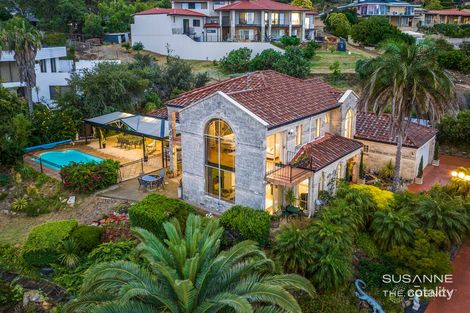207 Falls Rd, Lesmurdie, WA 6076