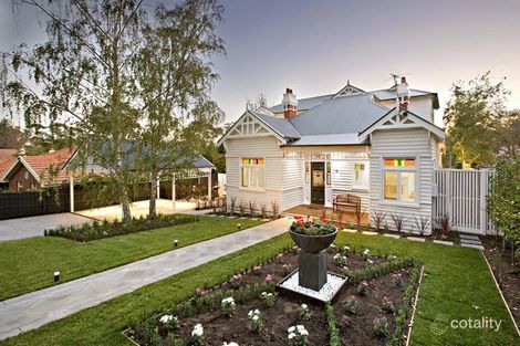 Property photo of 10 Myrtle Road Canterbury VIC 3126