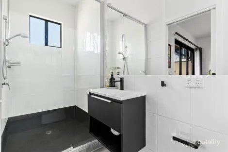 Property photo of 2/1 Curtis Place Brunswick VIC 3056