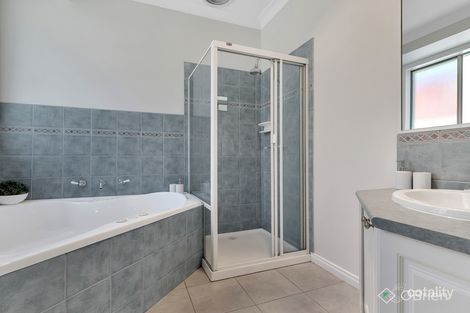 Property photo of 7 Beaumaris Way Point Cook VIC 3030