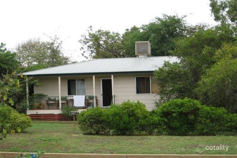 11 Monash Ct, Clermont, QLD 4721