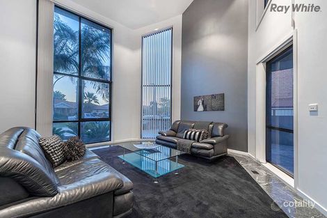 Property photo of 9 Jonathon Court Taylors Lakes VIC 3038