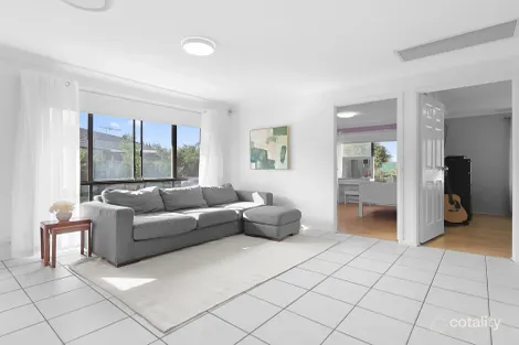 Property photo of 15 Bainbridge Crescent Rooty Hill NSW 2766
