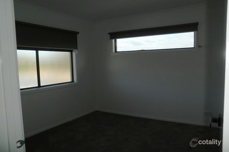 Property photo of 2/15 Seagull Avenue Altona VIC 3018