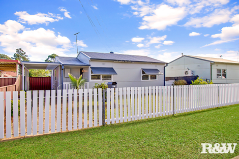 Property photo of 13 Araluen Avenue St Marys NSW 2760