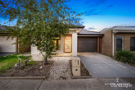 Property photo of 7 Woolshed Drive Truganina VIC 3029