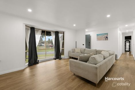Property photo of 6 Paramount Way Pakenham VIC 3810