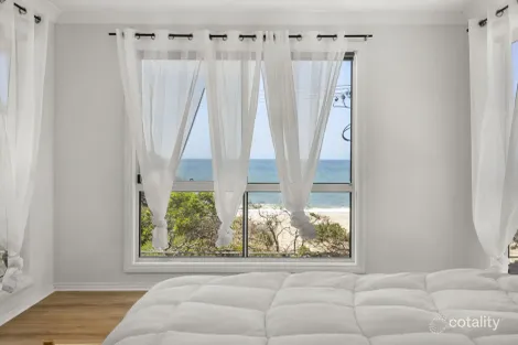 Property photo of 17 Pacific Parade Old Bar NSW 2430