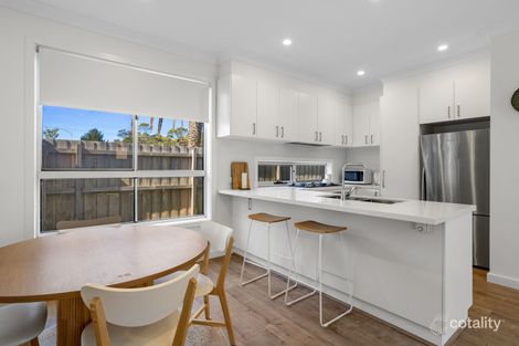 16 Penfolds Gr, Rosebud, VIC 3939