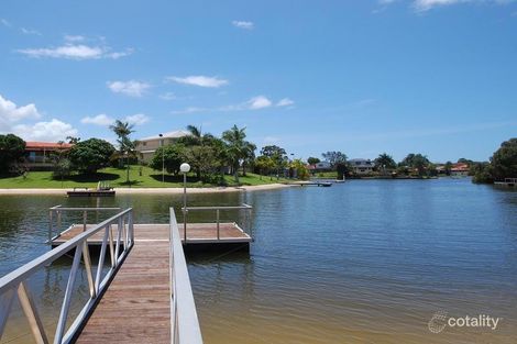 Property photo of 8 Selkirk Avenue Benowa QLD 4217