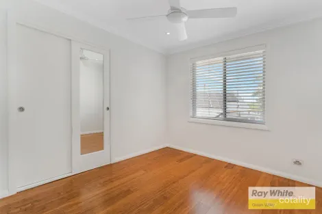 Property photo of 8 Barker Close Camden South NSW 2570