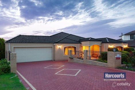 12 Woolnough Hts, Kardinya, WA 6163
