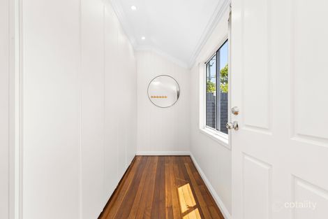 Property photo of 109 Jubilee Terrace Bardon QLD 4065
