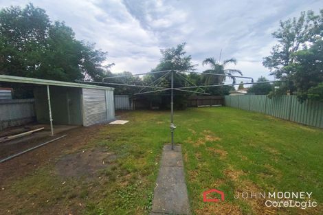 Property photo of 6 Chifley Crescent Kooringal NSW 2650