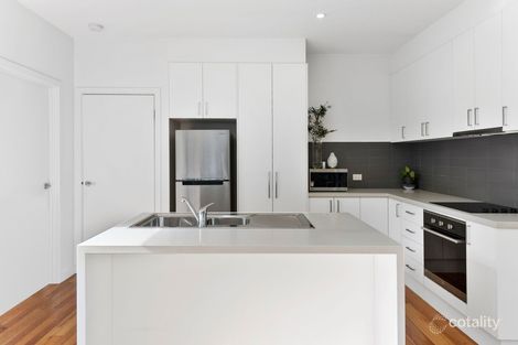 Property photo of 2/62A Baden Powell Drive Frankston South VIC 3199