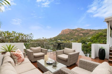 Property photo of 5 Hampton Court Castle Hill QLD 4810