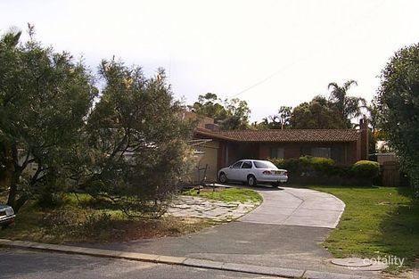 8 Hakea Pl, Sorrento, WA 6020