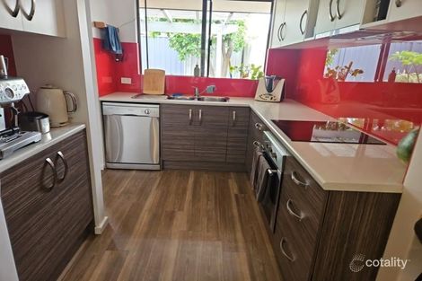 Property photo of 2/186 Grand Promenade Doubleview WA 6018