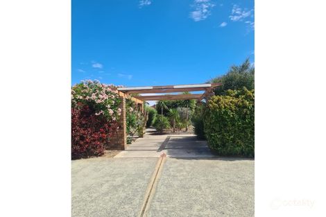 Property photo of 2/186 Grand Promenade Doubleview WA 6018