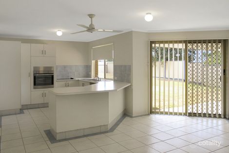 Property photo of 11 Cozens Way Highland Park QLD 4211