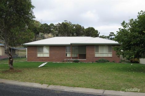 4 Wright Ct, Stanthorpe, QLD 4380