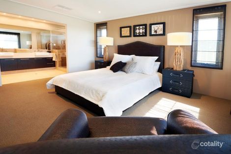 2/10 Arlington Dr, Willetton, WA 6155