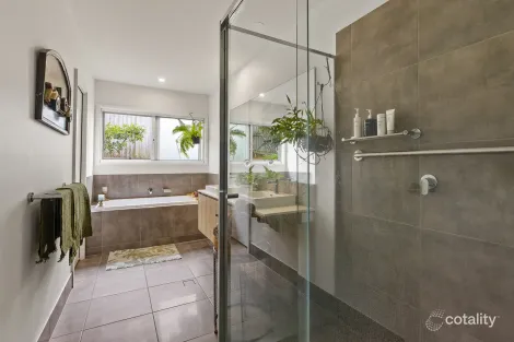 Property photo of 1/51 Caniaba Crescent Suffolk Park NSW 2481