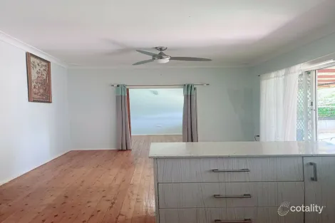 Property photo of 8 Barrie Place Leumeah NSW 2560