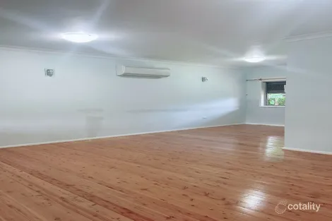 Property photo of 8 Barrie Place Leumeah NSW 2560