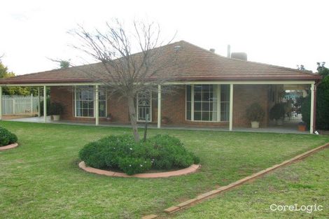 Property photo of 106 Maple Crescent Narromine NSW 2821