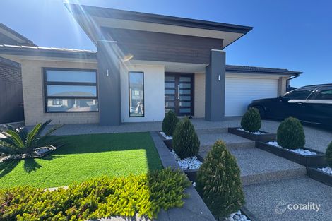 19 Hurkett St, Mickleham, VIC 3064