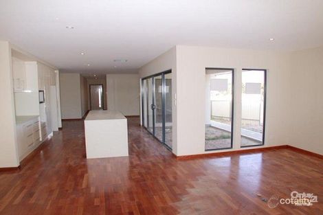 Property photo of 15 Lance Avenue Hackham SA 5163