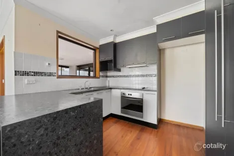 Property photo of 21 Trumper Place Windradyne NSW 2795