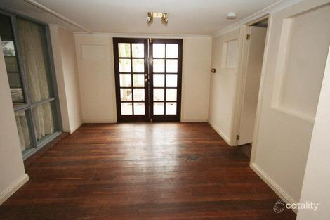 Property photo of 18 Lachlan Close Cranbourne North VIC 3977