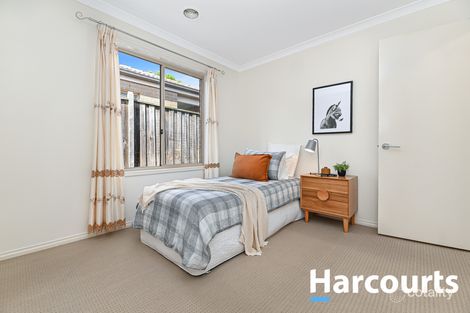 Property photo of 19 Stocks Drive Cranbourne West VIC 3977
