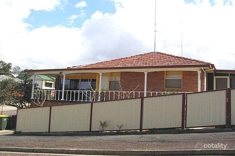 Property photo of 4 Naroo Avenue Charlestown NSW 2290