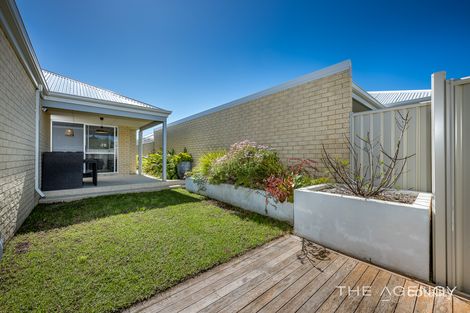 Property photo of 43 Comito Bend Alkimos WA 6038