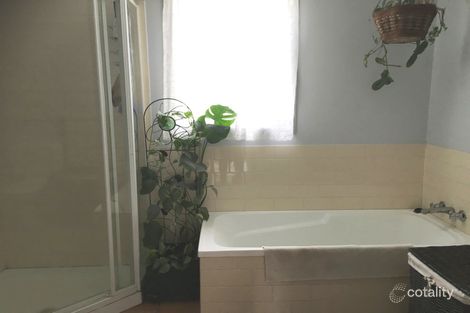 Property photo of 2 Queen Street Wallendbeen NSW 2588