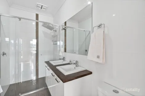 Property photo of 86 Britannia Parade Hindmarsh Island SA 5214