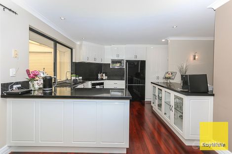 Property photo of 6 Rutherglen Circle Kinross WA 6028