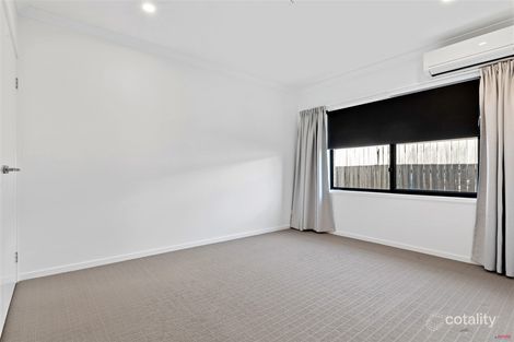 Property photo of 16 River Run Circuit Ormeau Hills QLD 4208