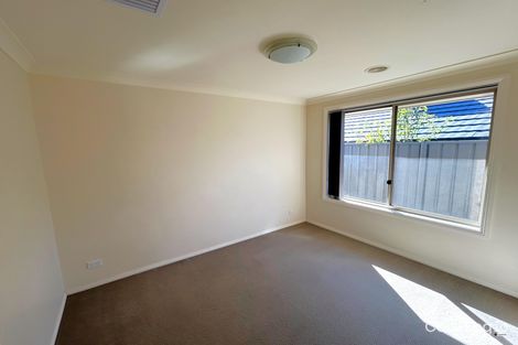 Property photo of 111 Whitebox Circuit Thurgoona NSW 2640