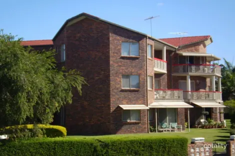 44 Bergin St, Booval, QLD 4304
