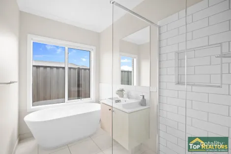 Property photo of 7 Margot Circuit Kalkallo VIC 3064
