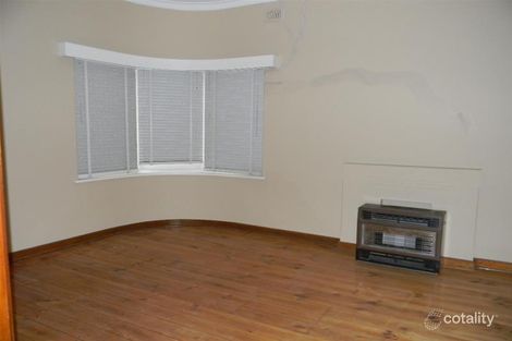 Property photo of 10 Hindmarsh Road Murray Bridge SA 5253