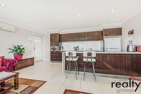 Property photo of 17 Stipa Lane Mount Annan NSW 2567