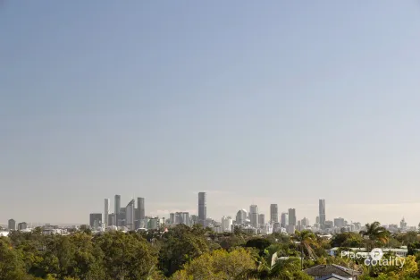 Property photo of 154 Bapaume Road Holland Park West QLD 4121