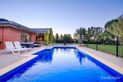 Property photo of 8 Lobbe Road Thurgoona NSW 2640